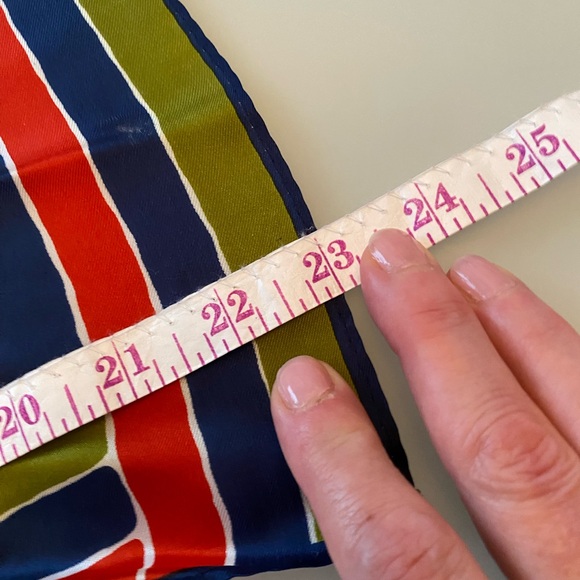 Vintage Scarf Navy Red - Picture 2 of 4